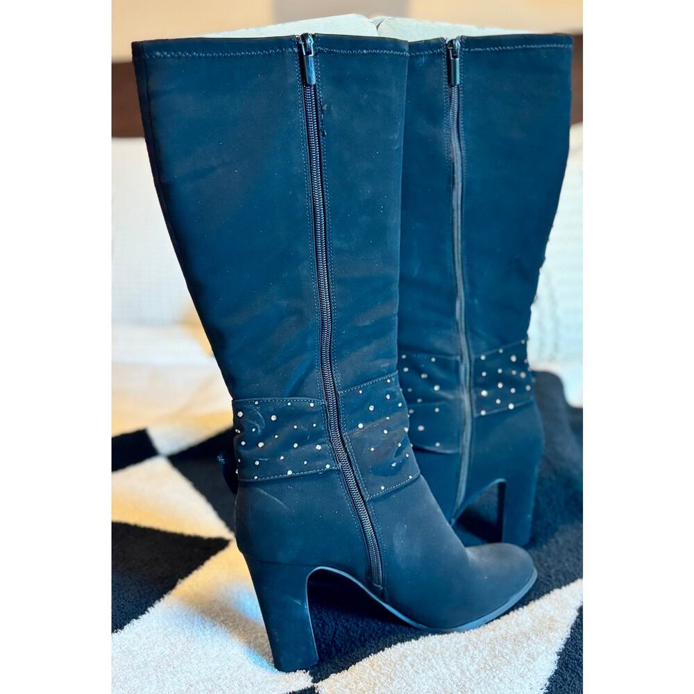 Black Boots